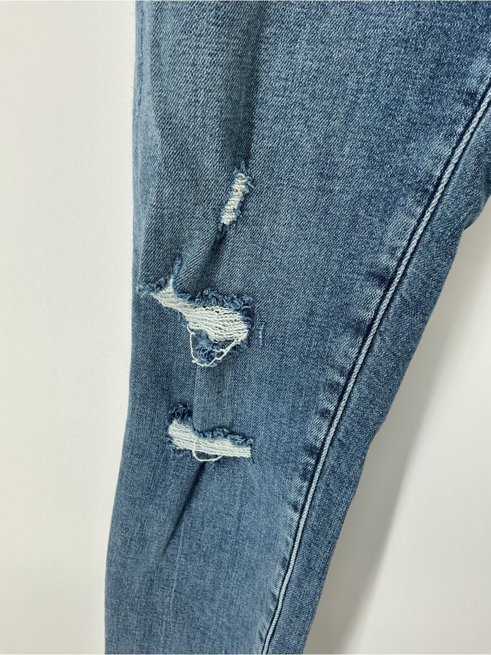 Abercrombie & Fitch Super Skinny Ankle High Rise Distressed Jeans Size 29 - Picture 4 of 8